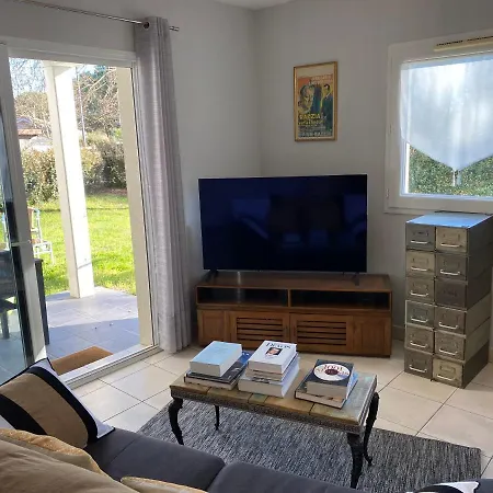 Cosy Avec Jardin Stationnement Proche Plage Apartament *
