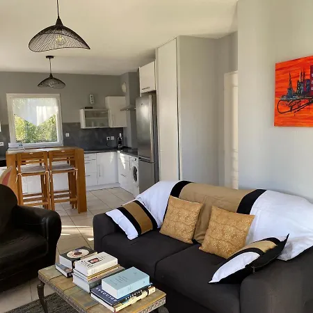 Apartament Cosy Avec Jardin Stationnement Proche Plage